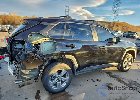 2023 Toyota Rav4 Xle z USA, uszkodzony, nr VIN 2T3P1RFV1PC384204